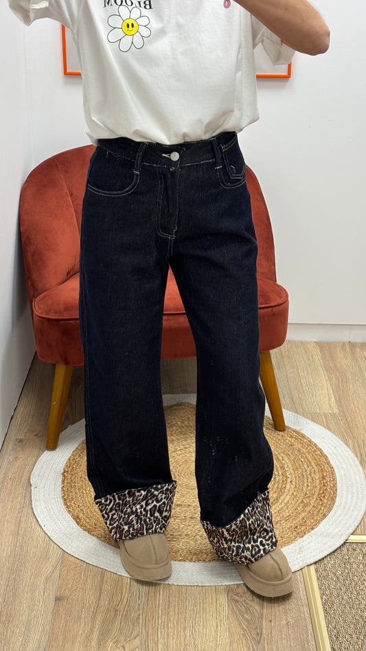 Pantalon jean bleu motifs léopard