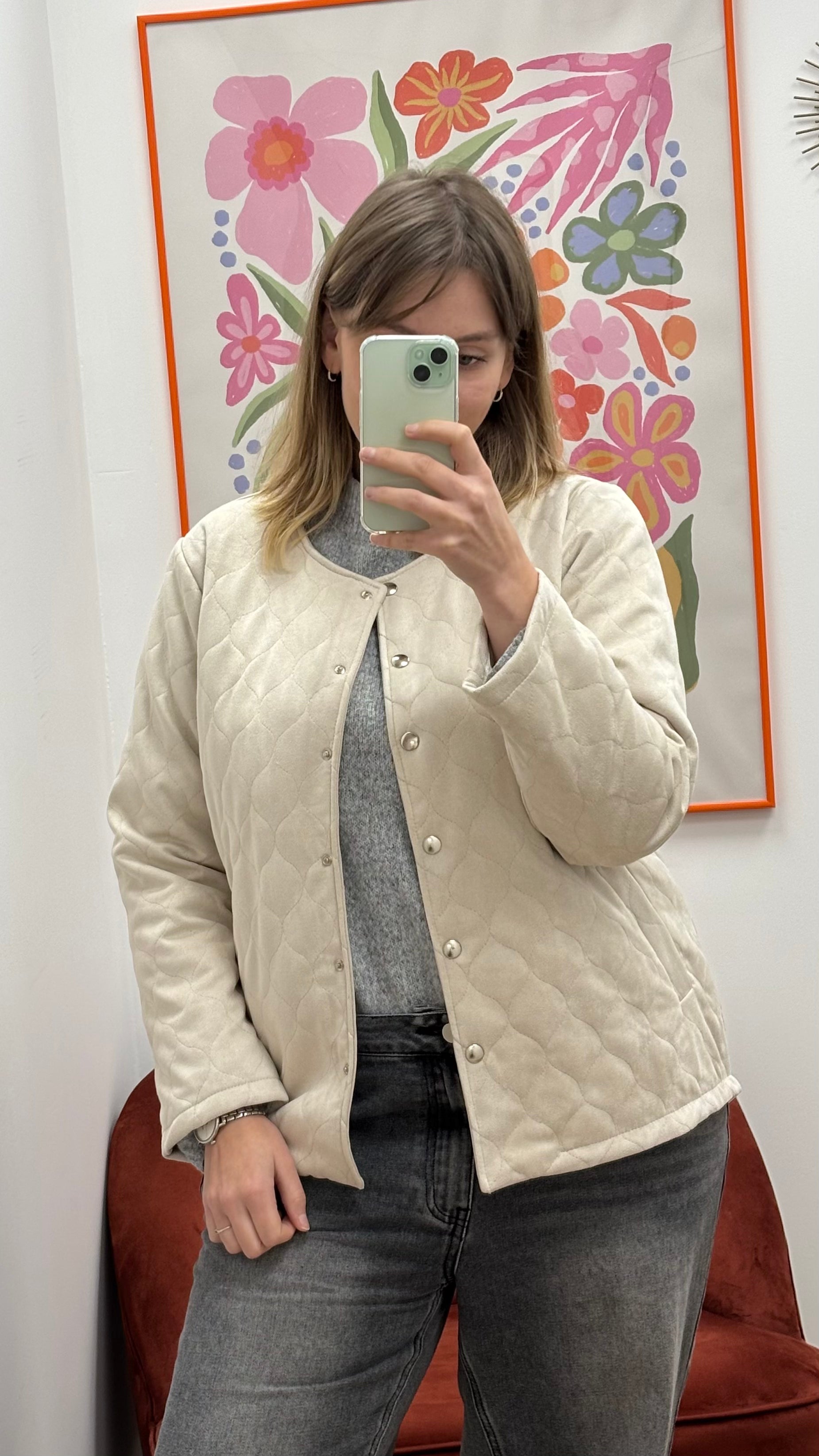 Veste blanche à boutons